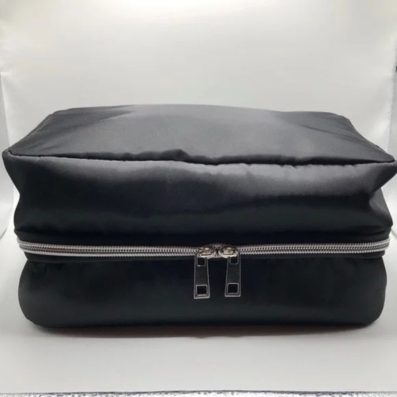 NUDESTIX Hanging Cosmetic Case - Picture 6 of 12